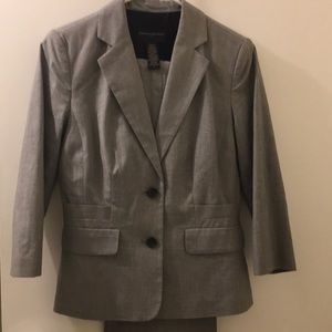 Like new Banana Republic women's suit!